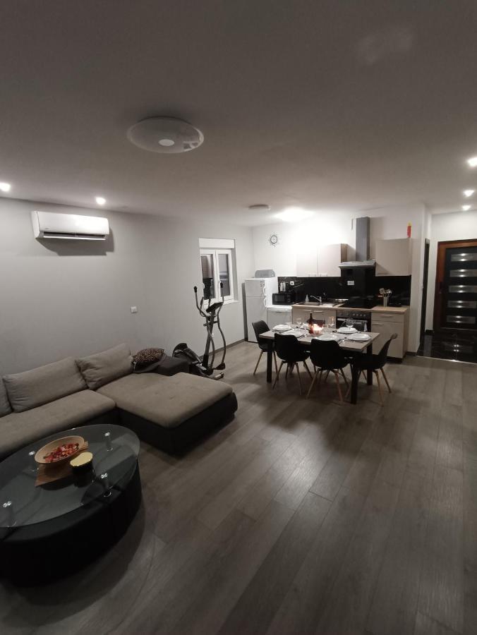 Apartamento Nicol Split Exterior foto