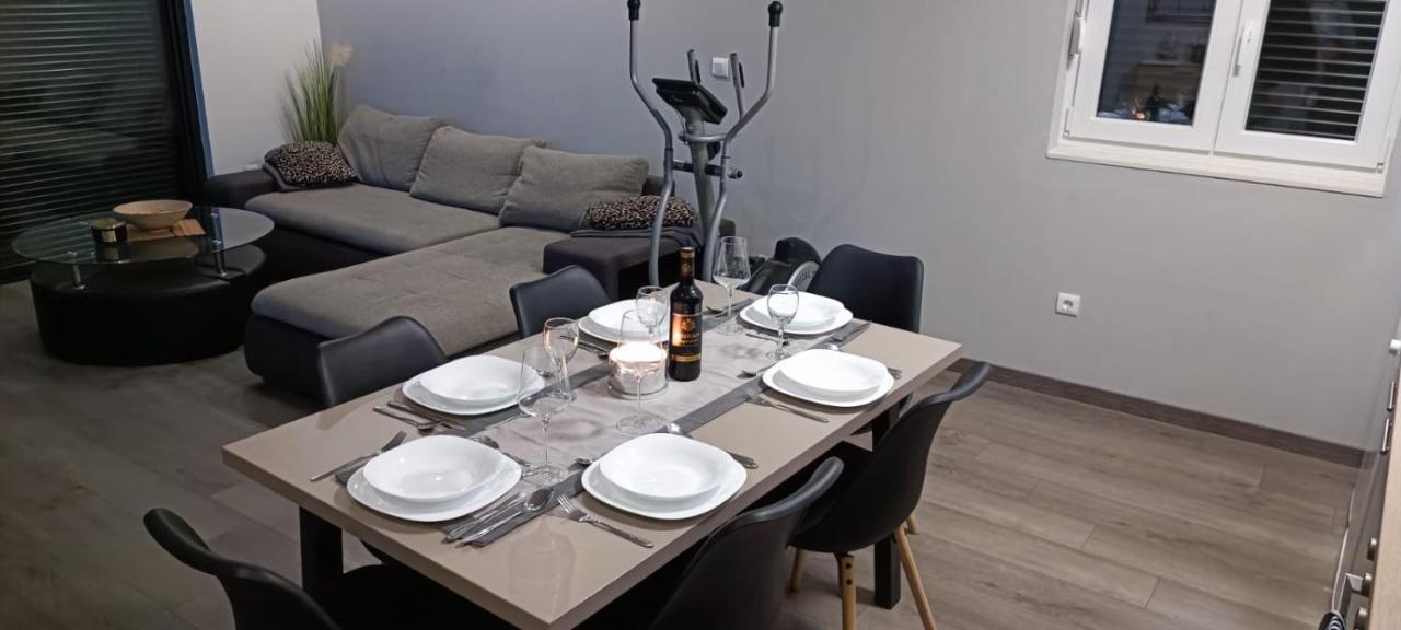 Apartamento Nicol Split Exterior foto